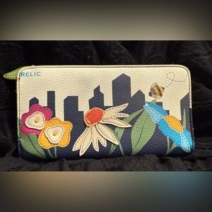 Relic by Fossil wristlet/wallet